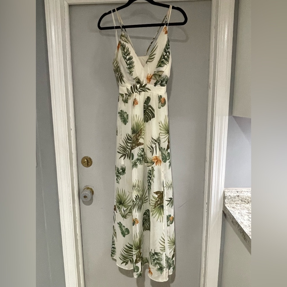 White maxi dress size small from Rochelle’s boutique